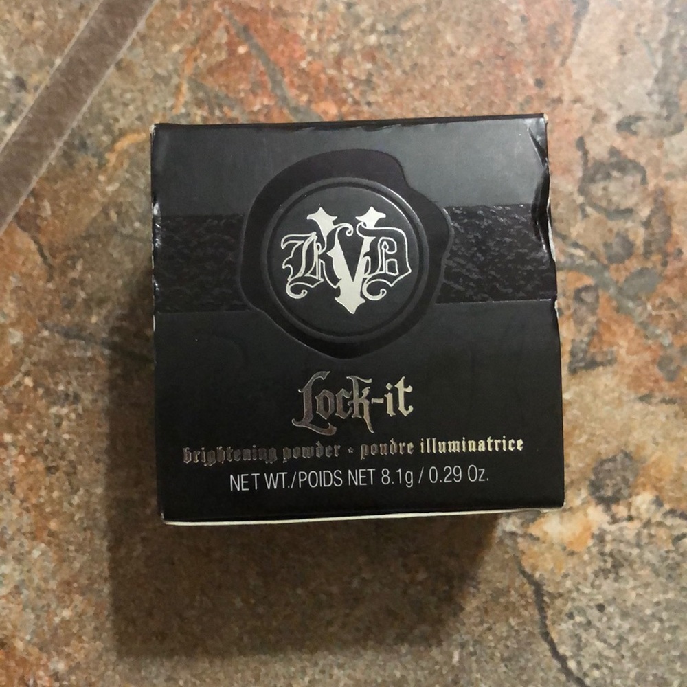 Kat Von D Lock It loose setting powder (golden)